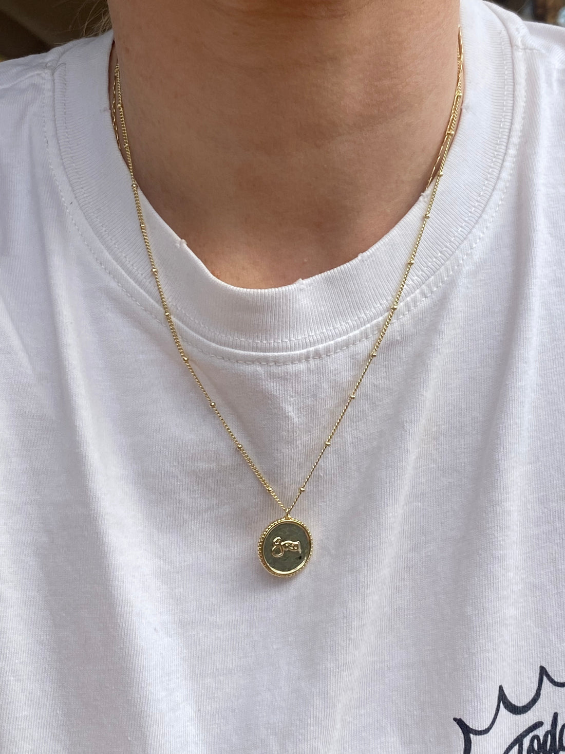 Grá Medallion Necklace