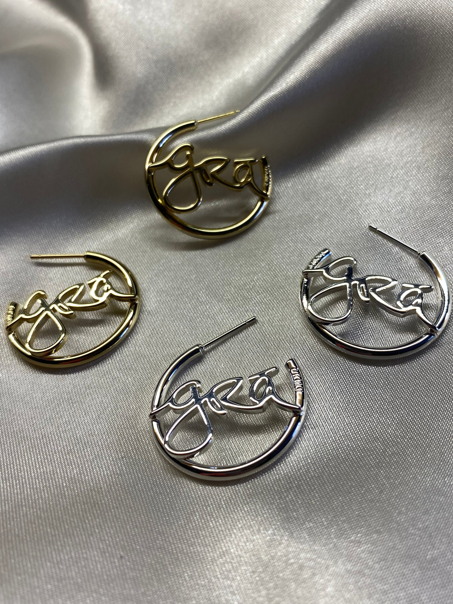 Grá Beag Hoop Earrings